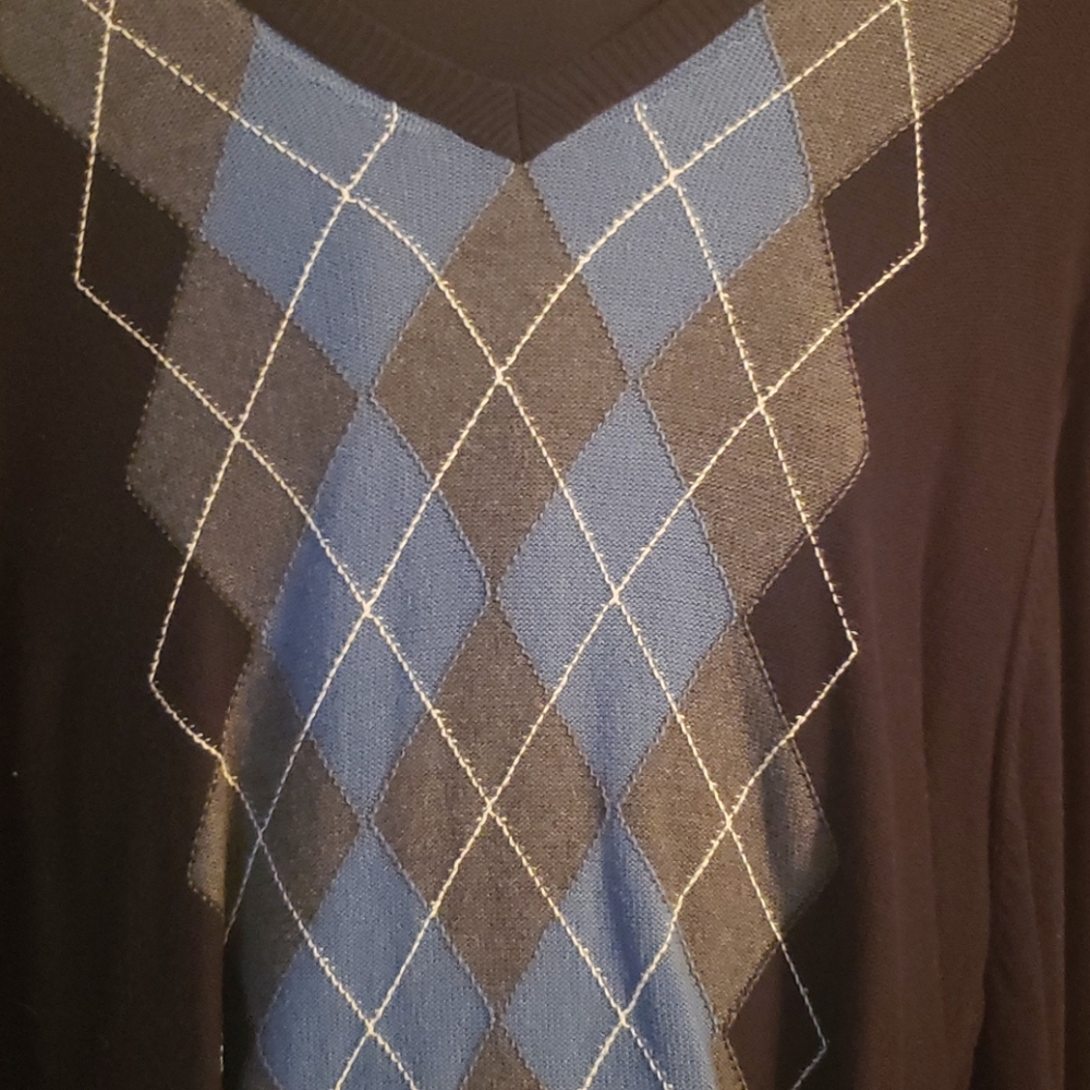 Men's pullover sweater